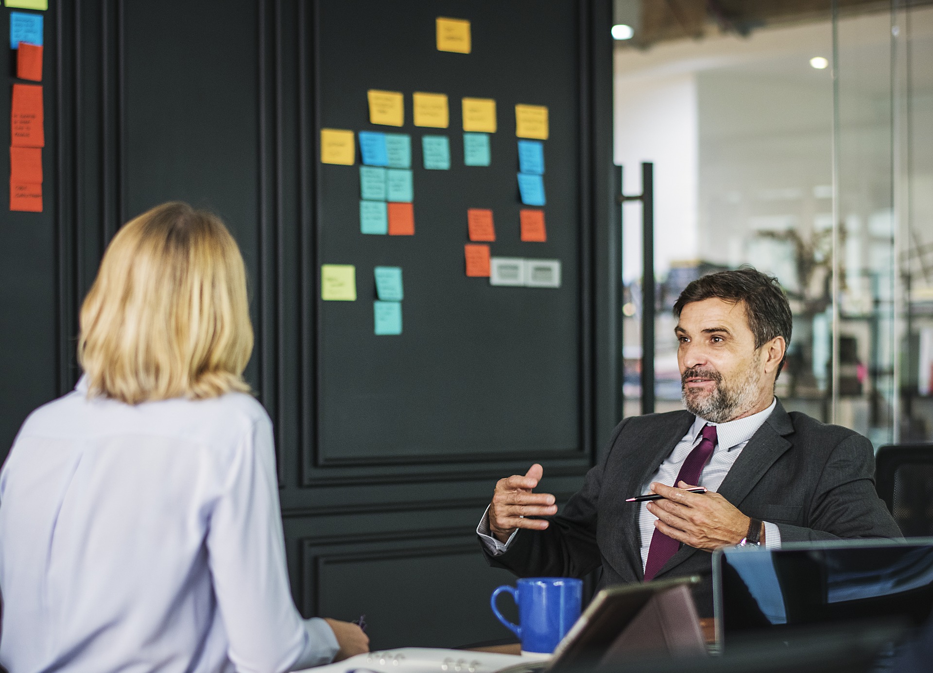 How An Employment Lawyer Can Help You Minimize Risk